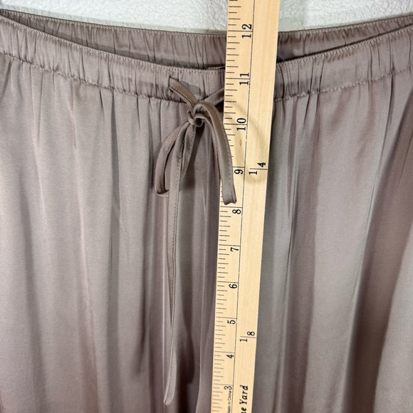 Abercrombie & Fitch Brown Tan Satin Pants Wide Leg Drawstring Sz Med LONG - Picture 6 of 12